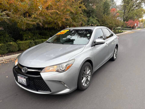 2017 Toyota Camry SE FWD photo