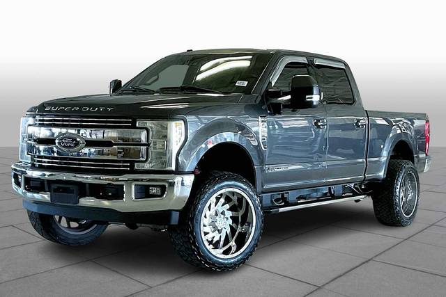 2017 Ford F-250 Super Duty Lariat 4WD photo