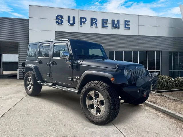 2017 Jeep Wrangler Unlimited Sahara 4WD photo