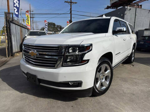 2017 Chevrolet Suburban Premier 4WD photo