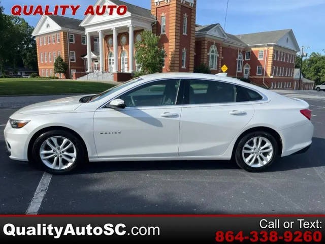 2017 Chevrolet Malibu LT FWD photo