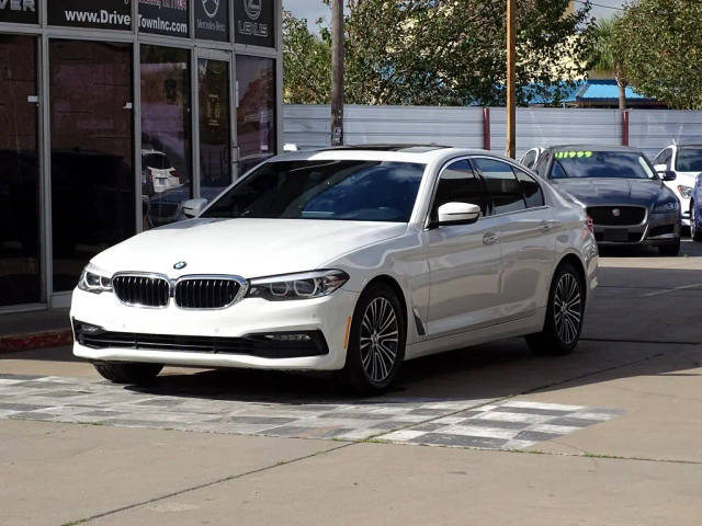 2017 BMW 5 Series 530i RWD photo