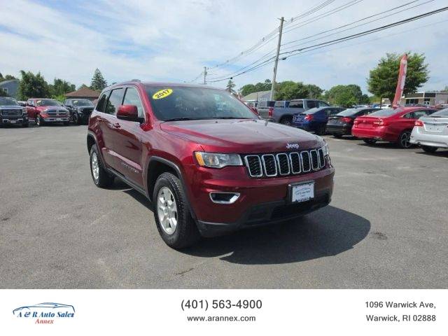 2017 Jeep Grand Cherokee Laredo 4WD photo