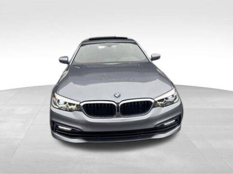 2017 BMW 5 Series 530i xDrive AWD photo