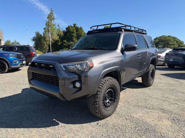 2016 Toyota 4Runner SR5 4WD photo