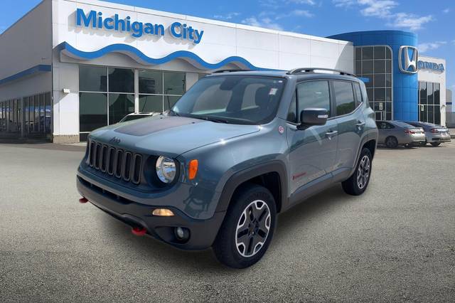 2016 Jeep Renegade Trailhawk 4WD photo