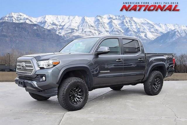 2017 Toyota Tacoma TRD Off Road 4WD photo