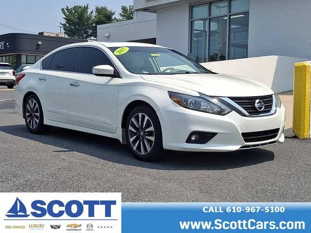 2017 Nissan Altima 2.5 SL FWD photo