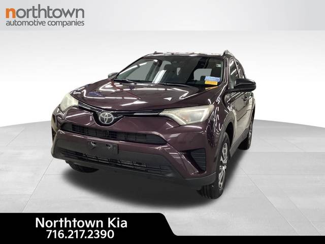 2017 Toyota RAV4 LE AWD photo
