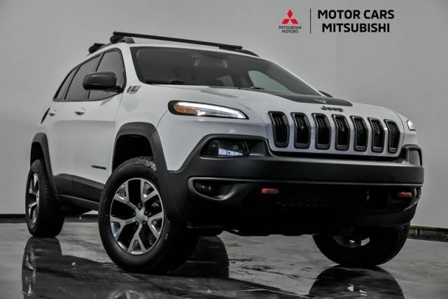 2017 Jeep Cherokee Trailhawk 4WD photo