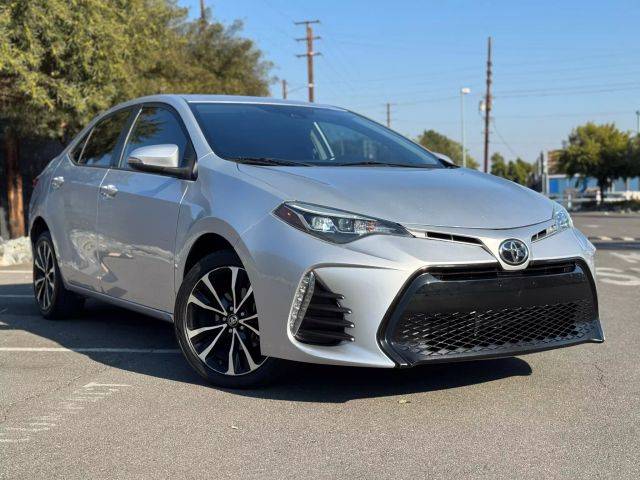 2017 Toyota Corolla SE FWD photo