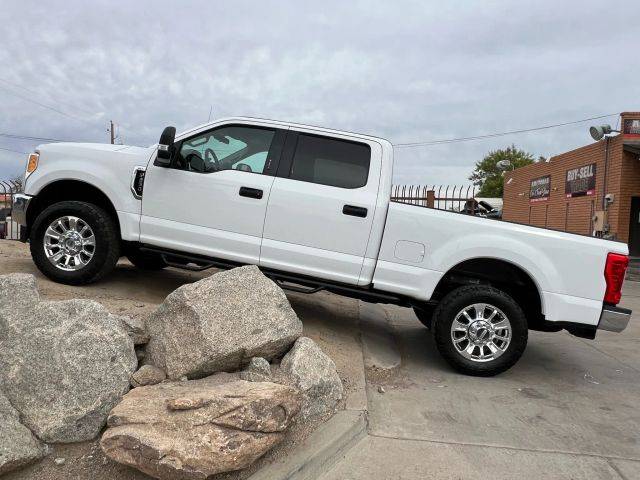2017 Ford F-250 Super Duty XLT 4WD photo