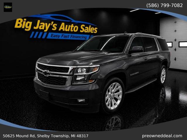 2017 Chevrolet Suburban LT 4WD photo