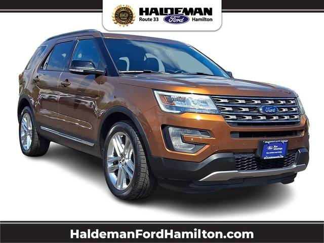 2017 Ford Explorer XLT 4WD photo