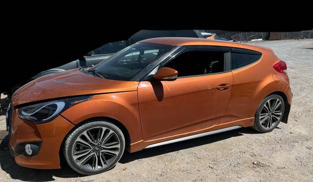 2016 Hyundai Veloster Turbo FWD photo