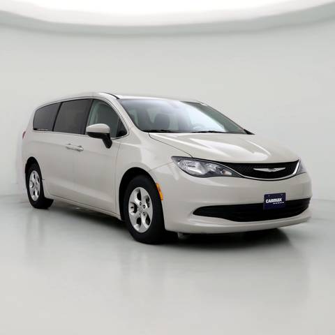 2017 Chrysler Pacifica Minivan LX FWD photo