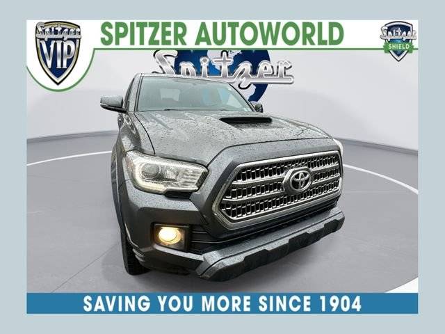 2017 Toyota Tacoma TRD Sport 4WD photo