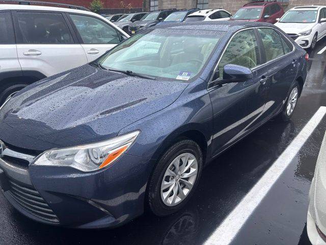 2017 Toyota Camry LE FWD photo