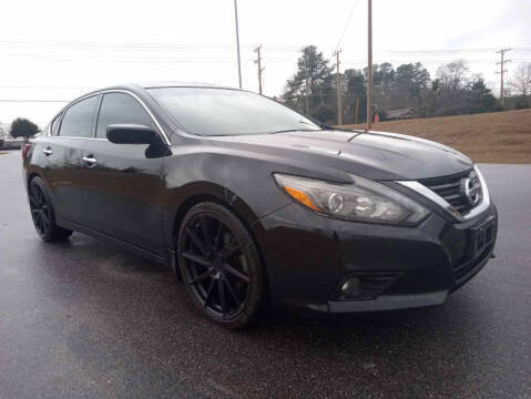 2017 Nissan Altima 2.5 SR FWD photo