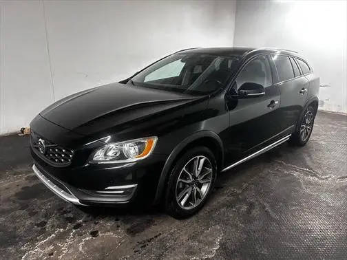 2017 Volvo V60 Cross Country  AWD photo