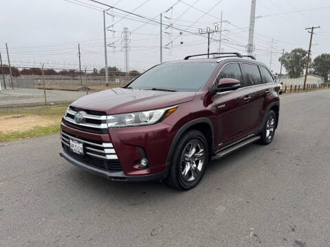 2017 Toyota Highlander Hybrid Limited Platinum AWD photo