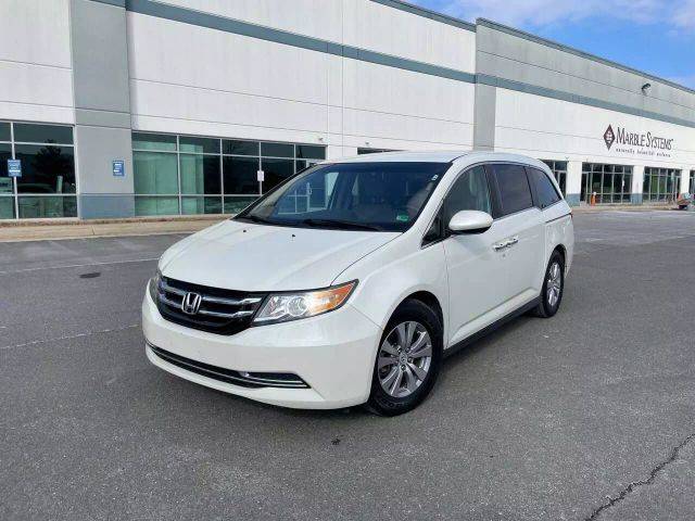 2017 Honda Odyssey SE FWD photo