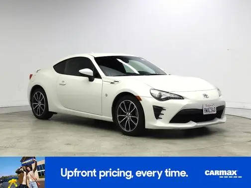 2017 Toyota 86  RWD photo