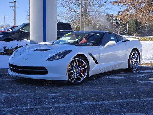 2017 Chevrolet Corvette Z51 2LT RWD photo