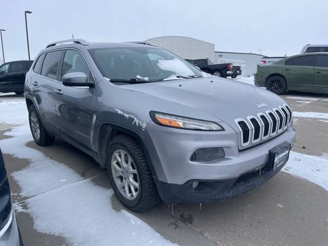 2017 Jeep Cherokee Latitude 4WD photo