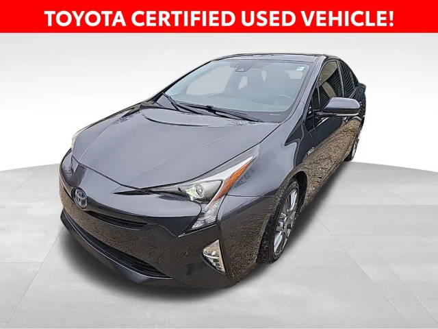 2017 Toyota Prius Three Touring FWD photo