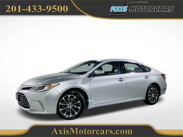 2017 Toyota Avalon XLE Premium FWD photo