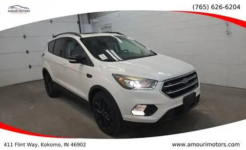2017 Ford Escape Titanium 4WD photo