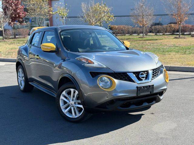 2017 Nissan Juke S AWD photo