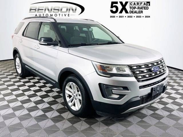 2017 Ford Explorer XLT FWD photo