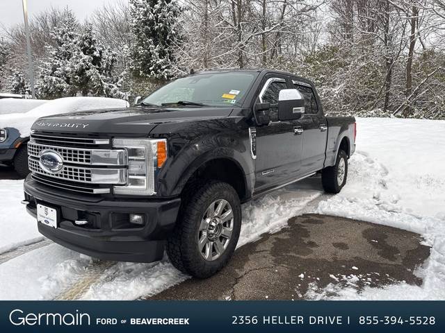 2015 Ford F-250 Super Duty Platinum 4WD photo