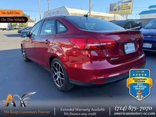 2017 Ford Focus SEL FWD photo