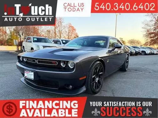 2017 Dodge Challenger R/T Scat Pack RWD photo