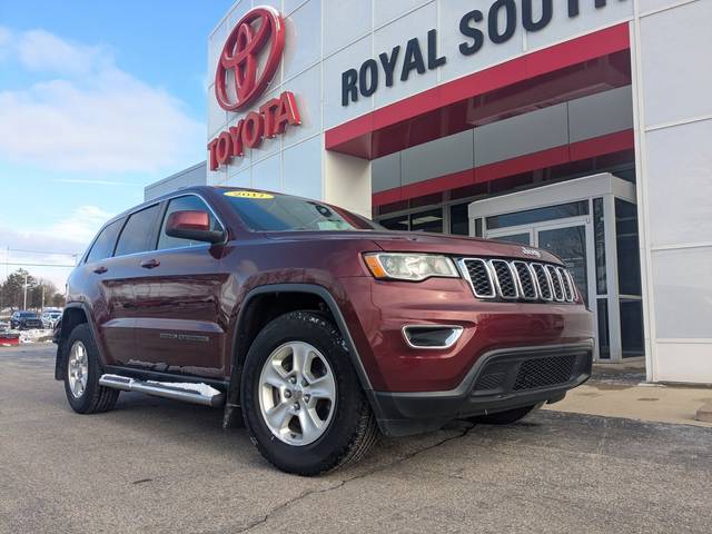 2017 Jeep Grand Cherokee Laredo RWD photo