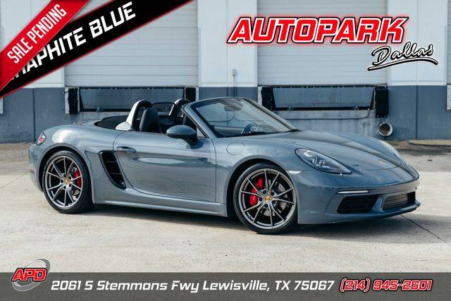2017 Porsche Boxster S RWD photo
