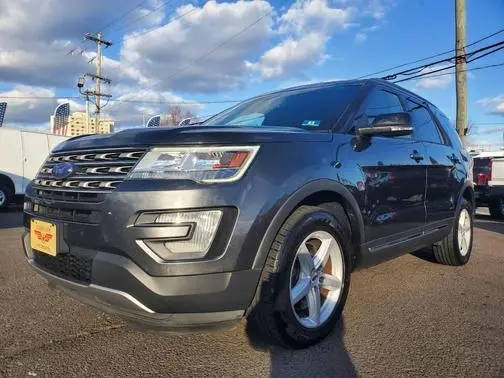 2016 Ford Explorer XLT 4WD photo