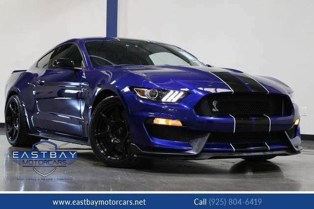 2016 Ford Mustang Shelby GT350 RWD photo