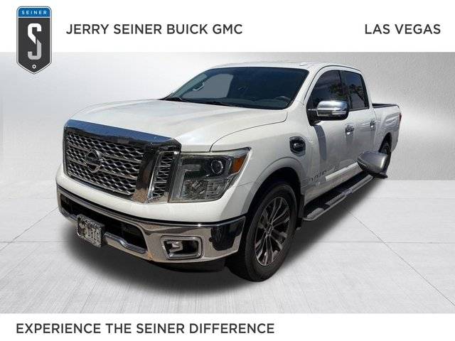 2017 Nissan Titan SL RWD photo