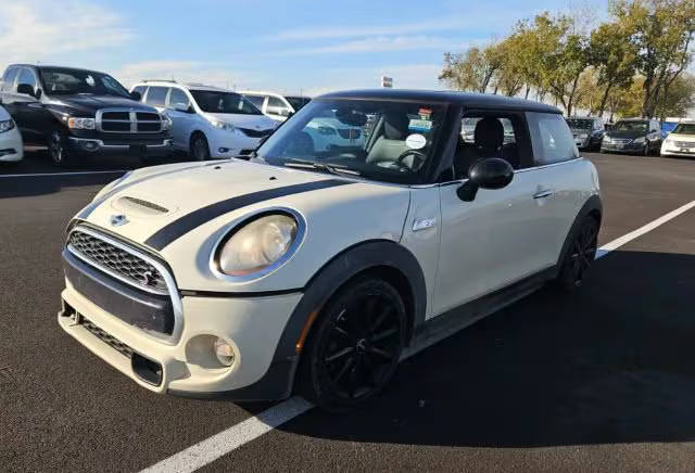 2017 MINI Hardtop 2 Door Cooper S FWD photo