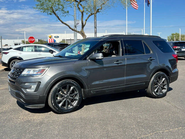 2017 Ford Explorer XLT FWD photo