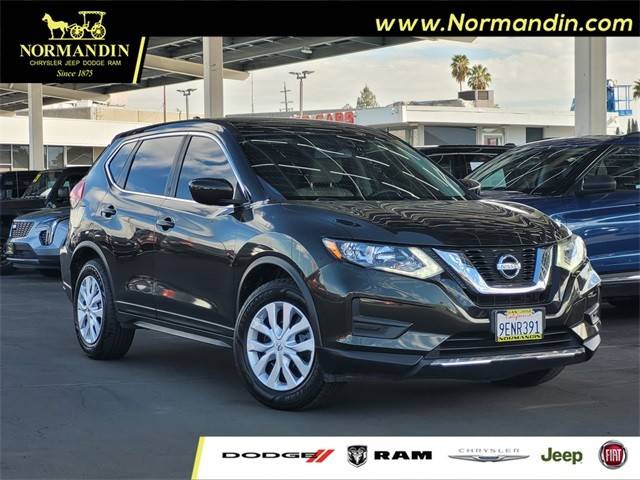 2017 Nissan Rogue S FWD photo