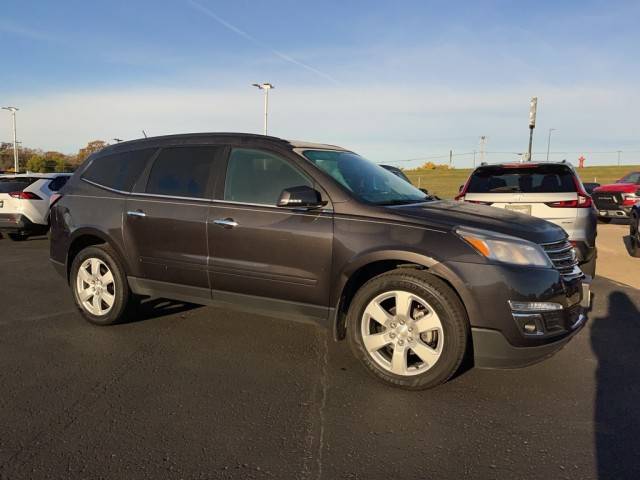 2017 Chevrolet Traverse LT AWD photo