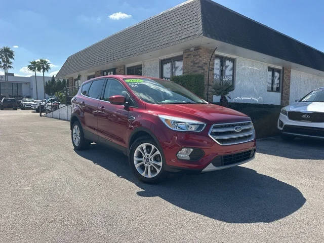 2017 Ford Escape SE FWD photo