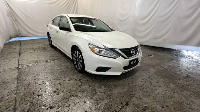 2017 Nissan Altima 2.5 SV FWD photo