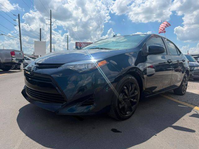 2017 Toyota Corolla LE FWD photo