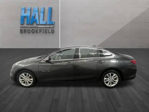 2017 Chevrolet Malibu LT FWD photo